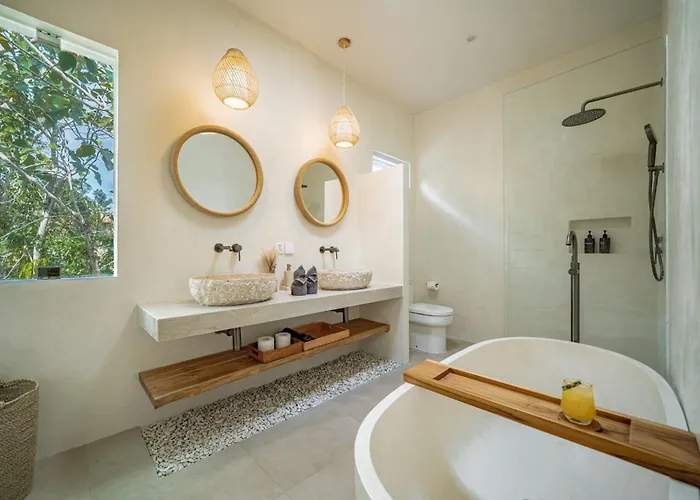 Rocha * Uluwatu (Bali)